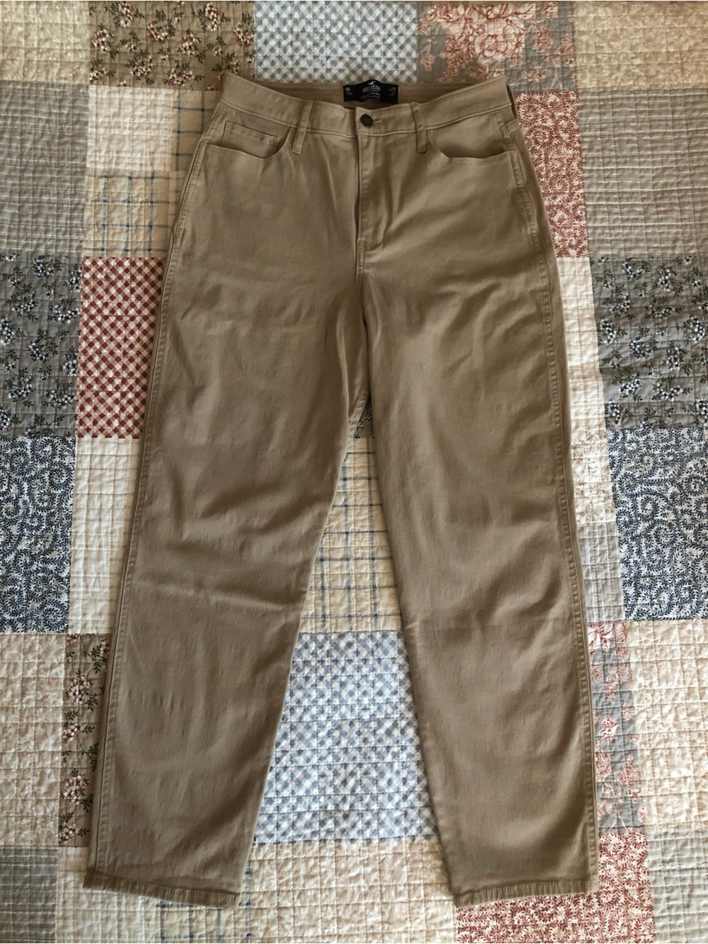 Hollister Ultra High Rise Mom Pants